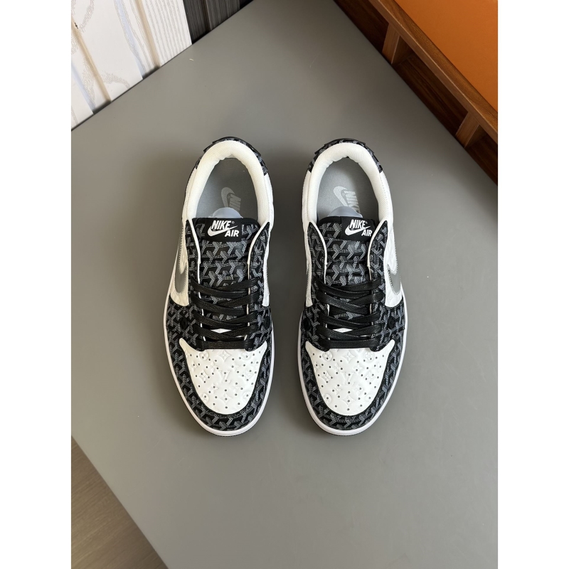 l**is V*t*n sneakers
